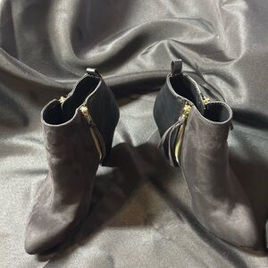 Elegant Black Ankle Boots